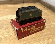 Triang OO gauge R31 TENDER BR