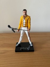 RGM5001 Freddie Mercury QUEEN Figure 7" high