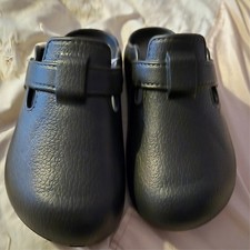 Ladies Croc Style shoes. size 40/41 New