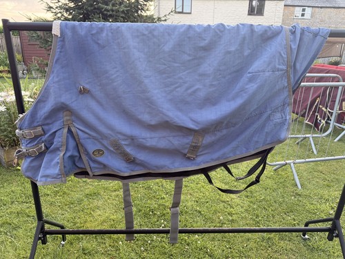 Mark todd turnout rug - 4’9,
