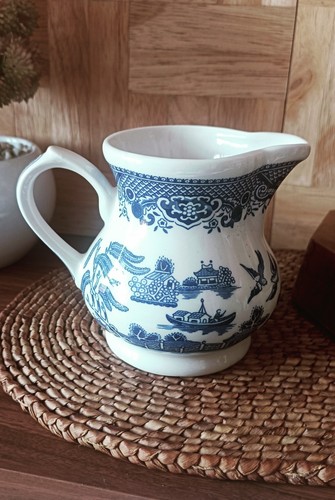 Churchill blue white - *churchill, &