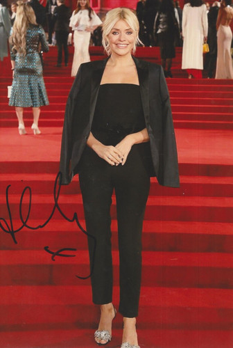 Holly willoughby hand - willoughby,