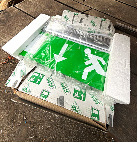 Selectric green emergency exit - selectric,