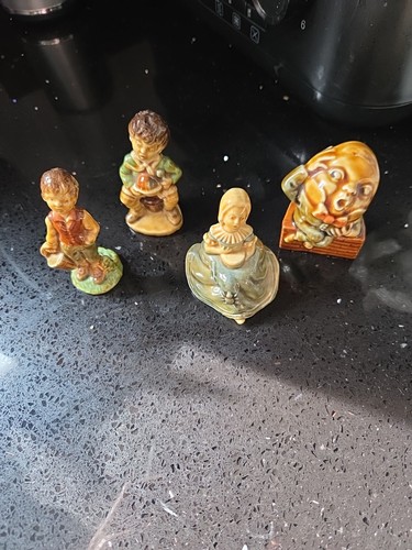Wade nursery rhyme figures - wade, set