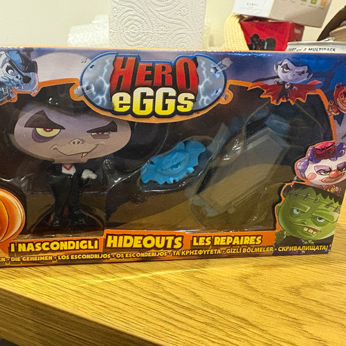 Hero eggs hideouts boxed - hero,