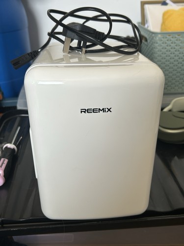 Desktop mini fridge - desktop, fully