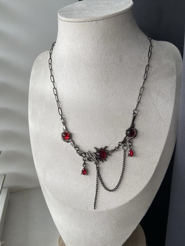 Dark silver tone necklace - silver,