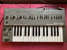 Roland SH-101