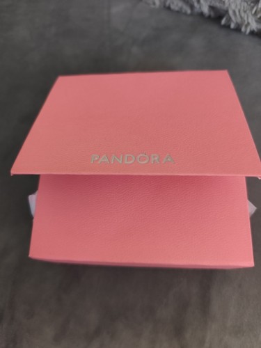 Pandora pink gift box - pandora, +