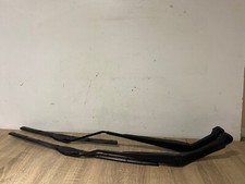 LANDROVER DISCOVERY SPORT L550 PAIR OF WIPER ARMS / BLADES 236A1 / 236A2
