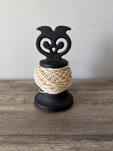 Cast iron owl - cast, yarn