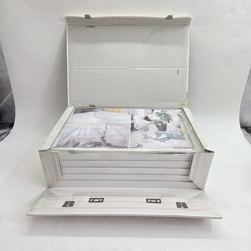 Italian bridal trousseau - bridal,