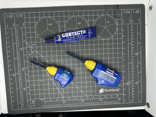Revell contacta glue - glue, job