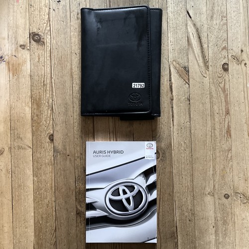 Toyota auris hybrid ts - toyota,