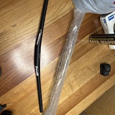 Renthal Fatbar 35 - V3 Alloy Mountain Bike Riser Handlebars - black