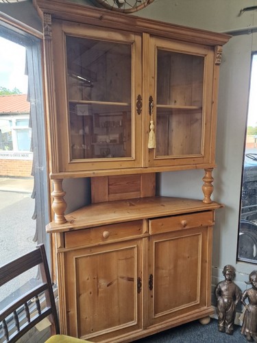 Large antique pine - pine, corner