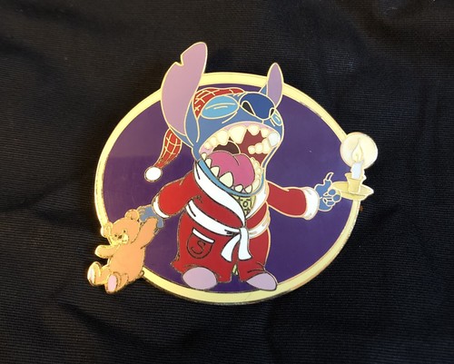 Disney enamel pin - enamel,