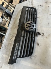 VW T5 T32 TRANSPORTER 2006 2.5 TDI FRONT GRILLE AND BADGE 7H0807101