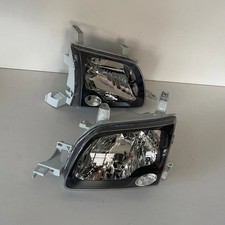 Headlights Set for Toyota Van