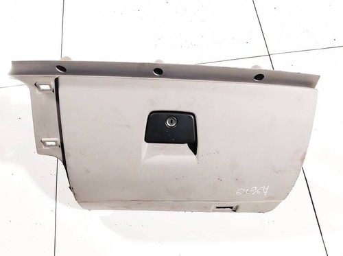 Volvo v50 2005 glove - v50, box