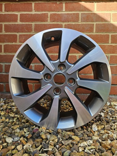 Ford fiesta alloy wheel - ford,