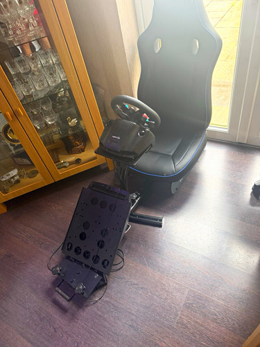 Logitech racing wheel - wheel, pedals