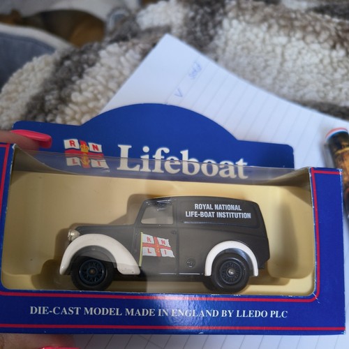 Lledo diecast metal lifeboat - lledo,
