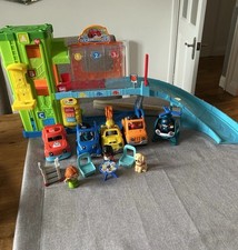 Fisher Price Little People Car Wash + 5 Vehicles + Additional Accessories