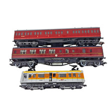 Rake of 3x Hornby Unboxed Coaches Dapol Spares Maroon Colored Model Railways.