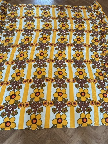 Vintage yellow brown - &,