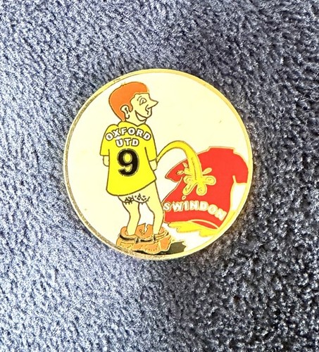 Oxford united swindon - swindon, town