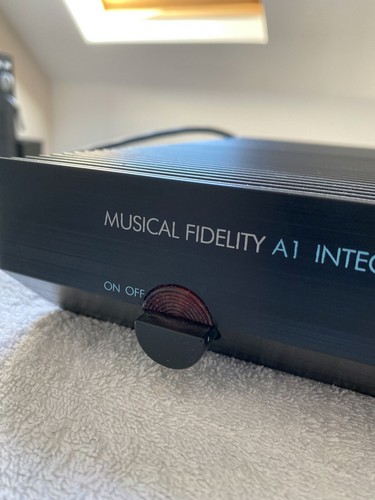 Musical fidelity integrated - fidelity, a1