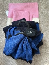 Marks and Spencer scarf, Super
