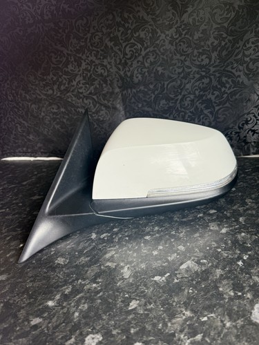Bmw series f30 f31 - 3,