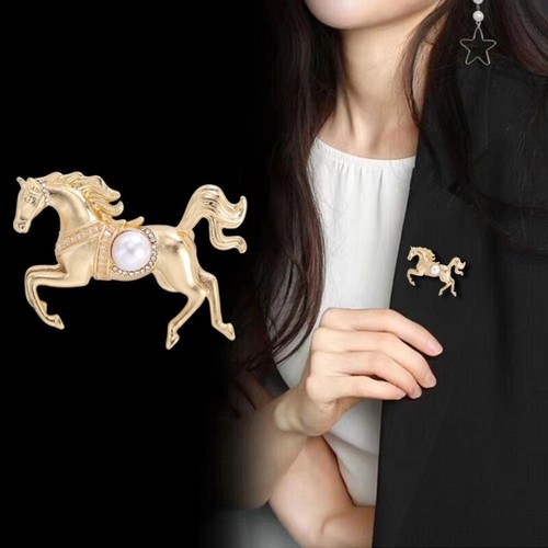 Traditional horse brooches - horse,