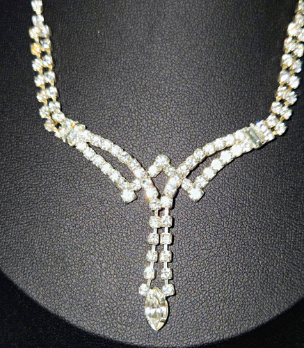 Silver tone clear crystal - clear,
