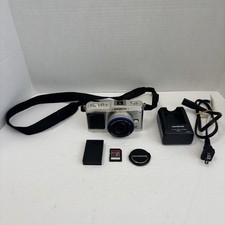 Olympus PEN E-P1 12MP Digital