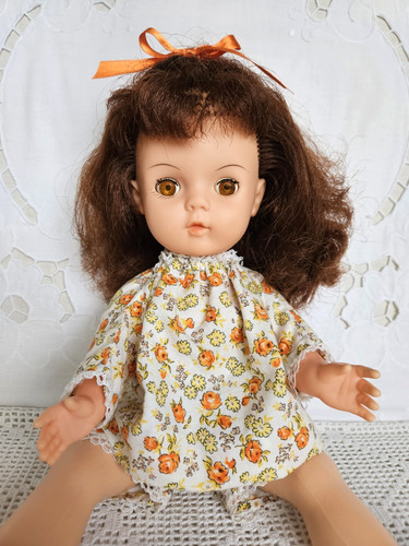Pedigree doll 1960s pretty - , ~