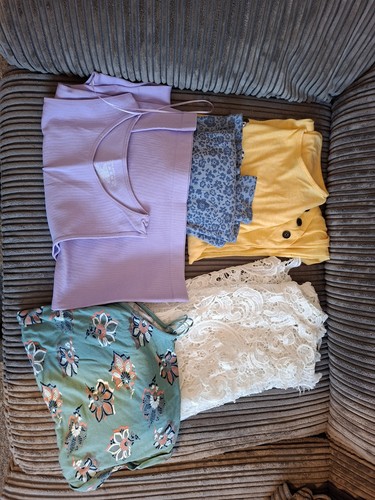 Ladies clothing bundle size - clothing,