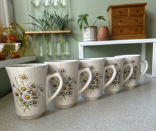 Kernewek daisy print 18 piece tea set