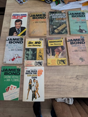 Bundle james bond - bundle, of