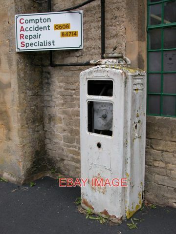 Photo old petrol - old, pump