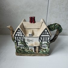 Staffordshire Fine Ceramics Tea Pot ‘The Bakers Inn’