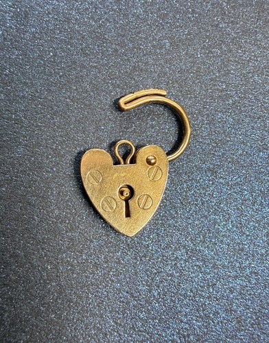Hallmarked 9ct yellow - 9ct,