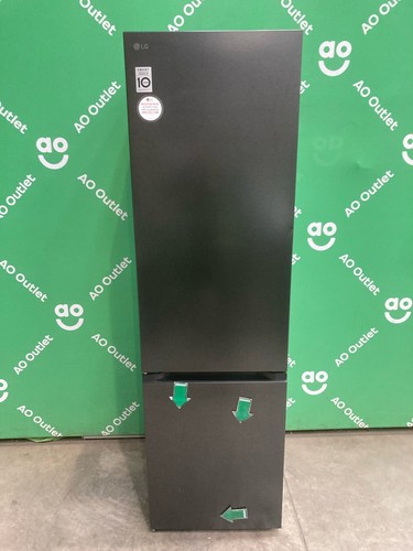 Freestanding fridge freezer - freestanding,