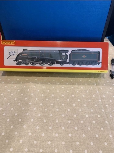 Hornby r2266 class 6 - class, 4-6-2