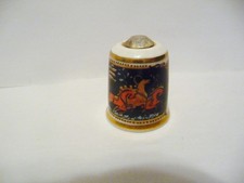 THIMBLE PORCELAIN ROCKINGHAM ENGLAND "SLEIGH RIDE"  TCC 1997 W/CRYSTAL