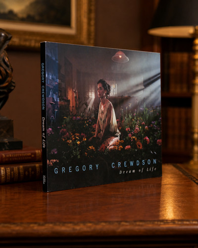 Gregory crewdson dream life - crewdson,