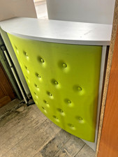 W048 Concept Curved Salon