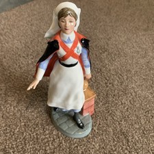 Rare ROYAL DOULTON Classics Figure - NURSE HN4287 Adrian Hughes 2000